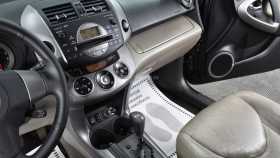 Toyota RAV4 2011 г.в.
