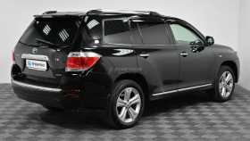 Toyota Highlander 2011 г.в.