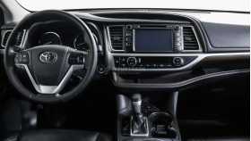 Toyota Highlander 2014 г.в.