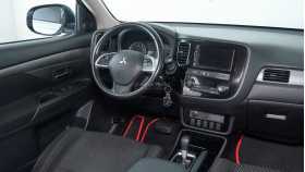 Mitsubishi Outlander 2015 г.в.