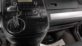 Volkswagen Multivan 2009 г.в.