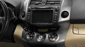 Toyota RAV4 2011 г.в.