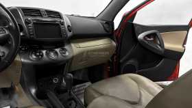Toyota RAV4 2011 г.в.