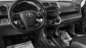 Toyota RAV4 2011 г.в.