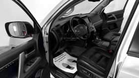Toyota Land Cruiser 2011 г.в.