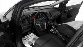 Opel Astra 2012 г.в.