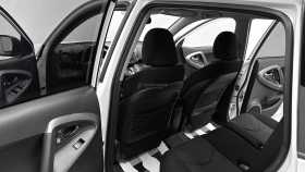 Toyota RAV4 2011 г.в.