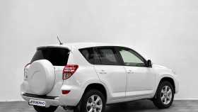 Toyota RAV4 2011 г.в.