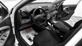 Toyota RAV4 2011 г.в.