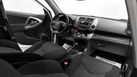 Toyota RAV4 2011 г.в.