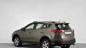 Toyota RAV4 2015 г.в.