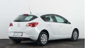 Opel Astra 2013 г.в.