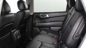 Nissan Pathfinder 2015 г.в.