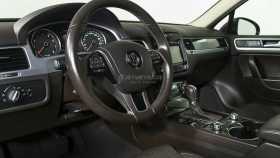 Volkswagen Touareg 2014 г.в.