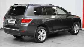 Toyota Highlander 2011 г.в.