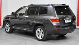 Toyota Highlander 2011 г.в.