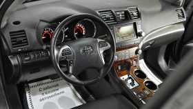 Toyota Highlander 2011 г.в.
