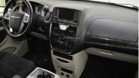 Chrysler Town & Country 2011 г.в.