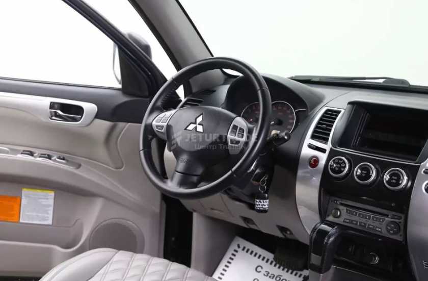 Mitsubishi Pajero Sport