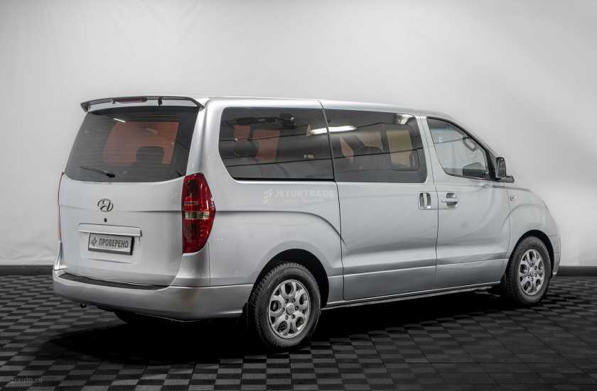 Hyundai Grand Starex