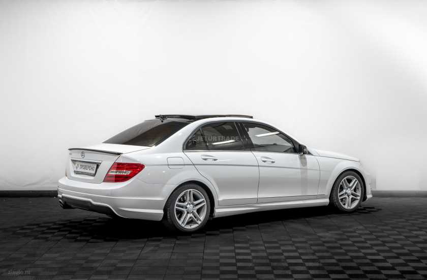 Mercedes-Benz C-Класс