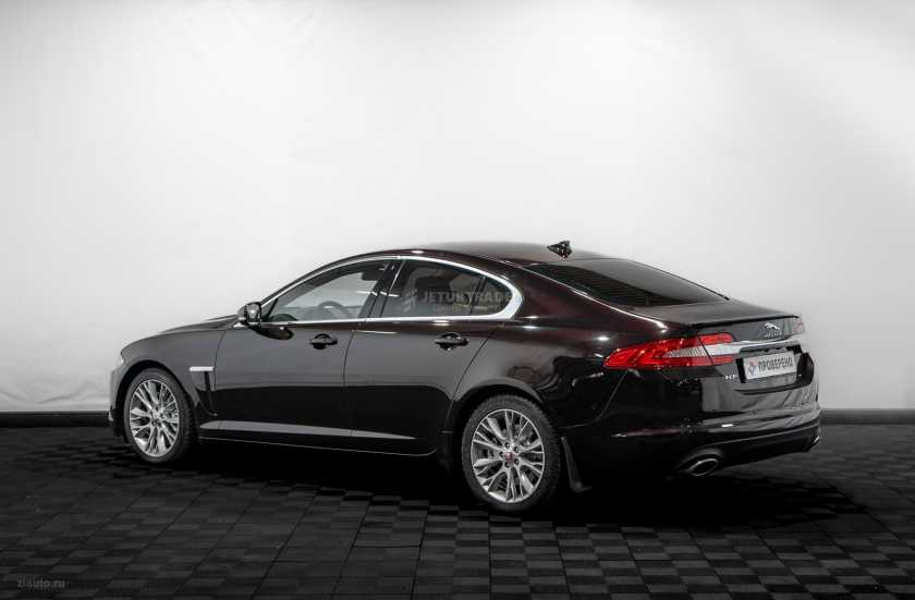 Jaguar XF