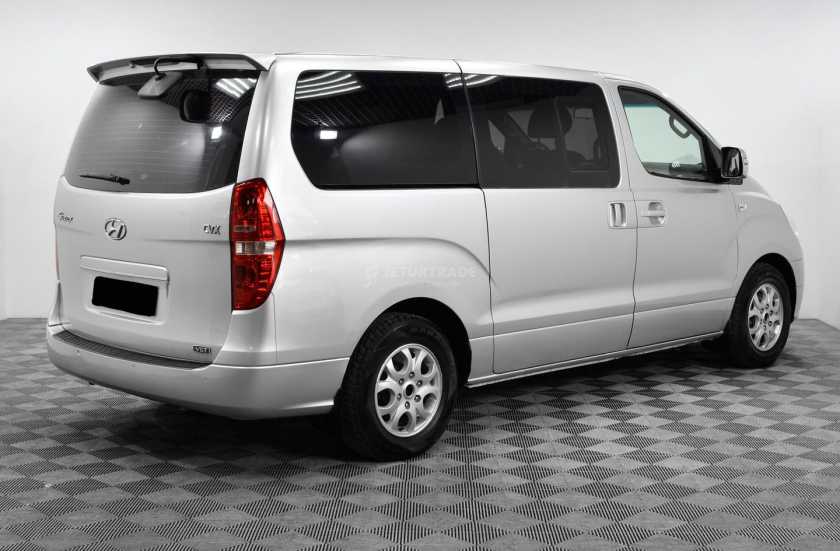 Hyundai Grand Starex