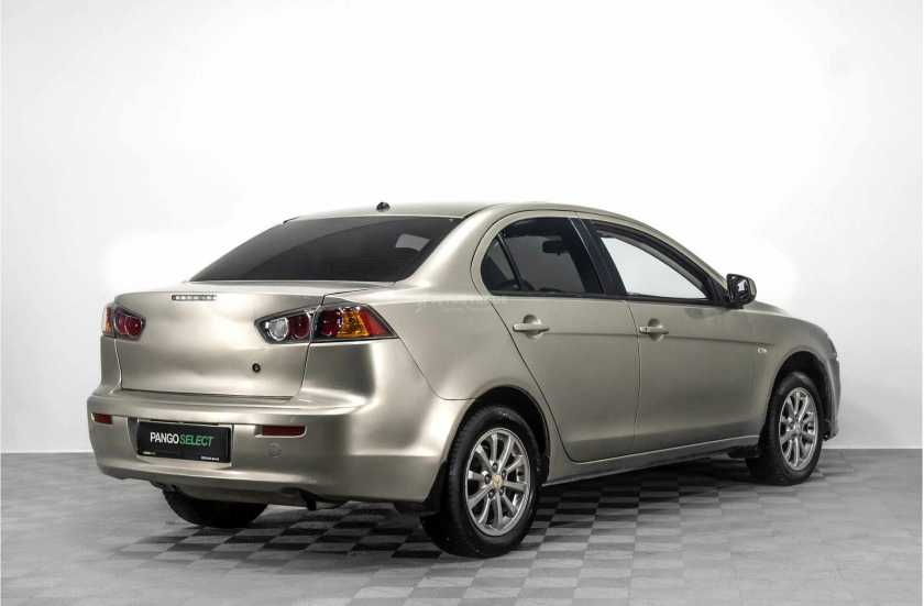 Mitsubishi Lancer