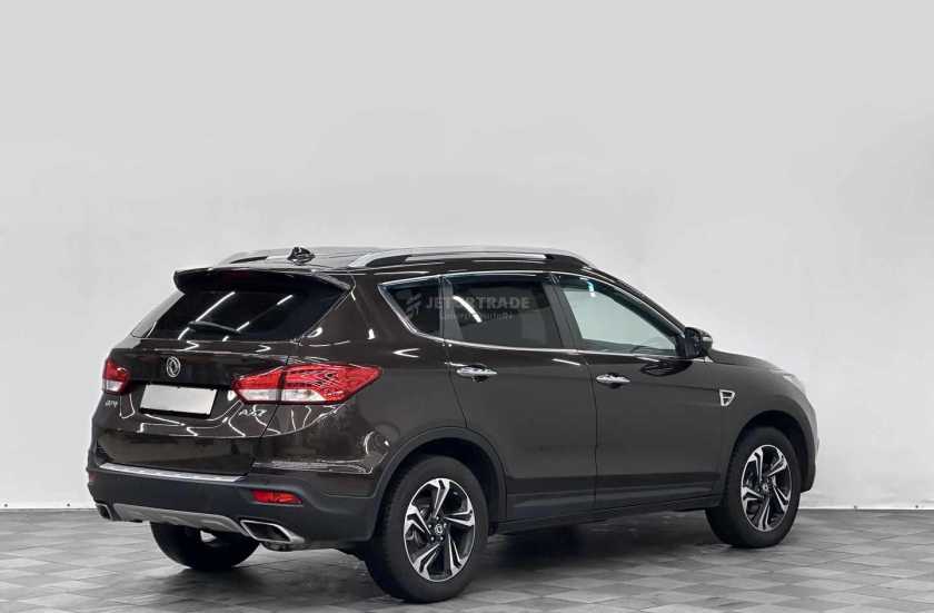 DongFeng AX7