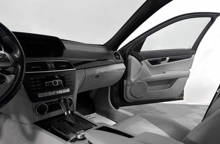 Mercedes-Benz C-Класс