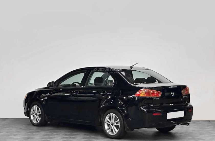 Mitsubishi Lancer