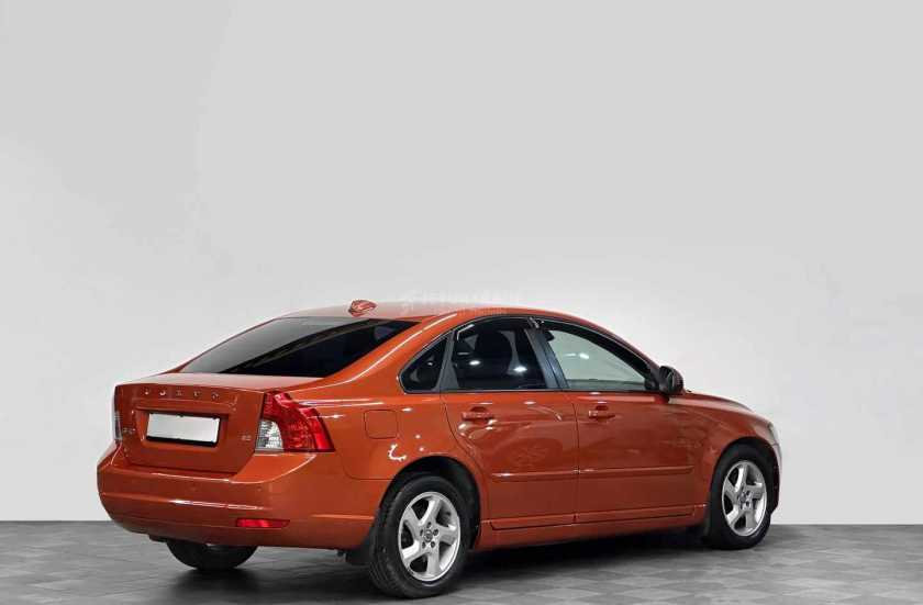 Volvo S40