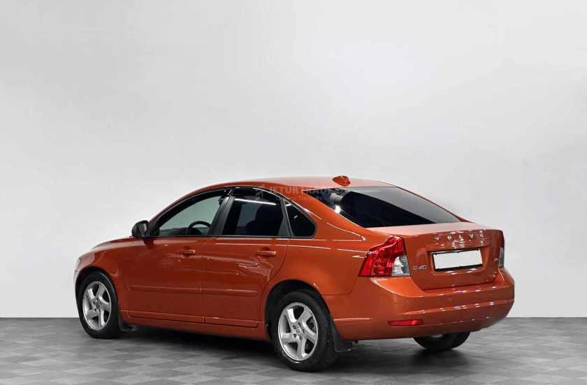 Volvo S40