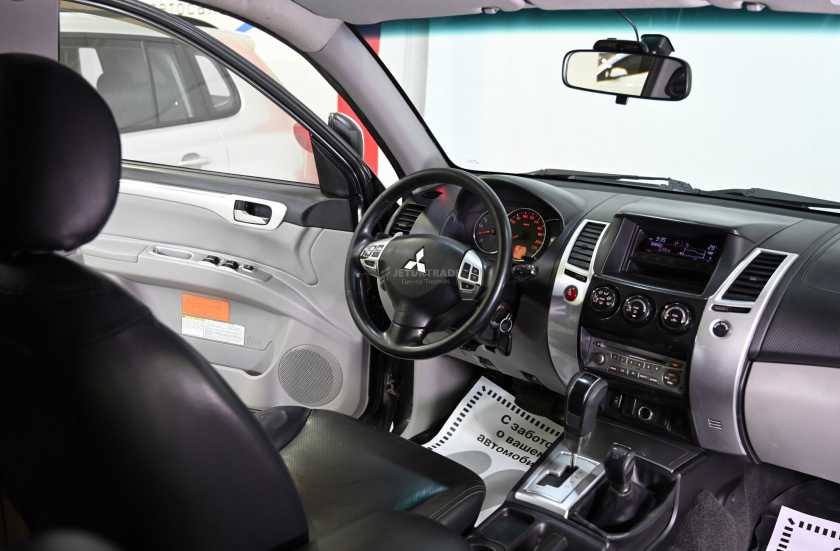 Mitsubishi Pajero Sport