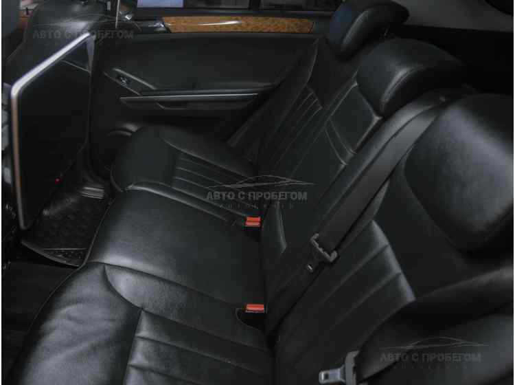 Mercedes-Benz M-Класс II (W164)